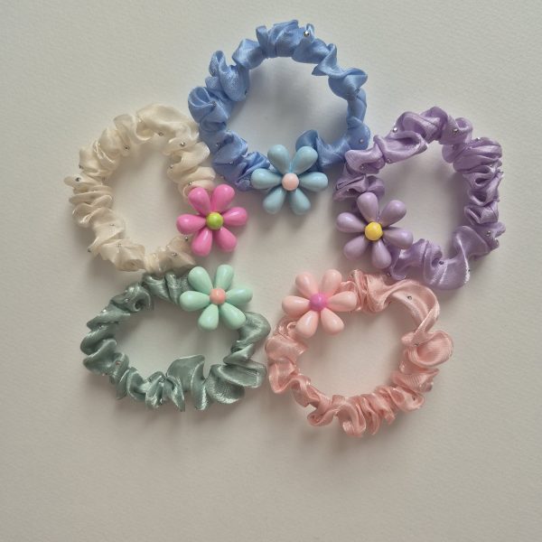 کش اسکرانچی نگین دار پیکسل گل